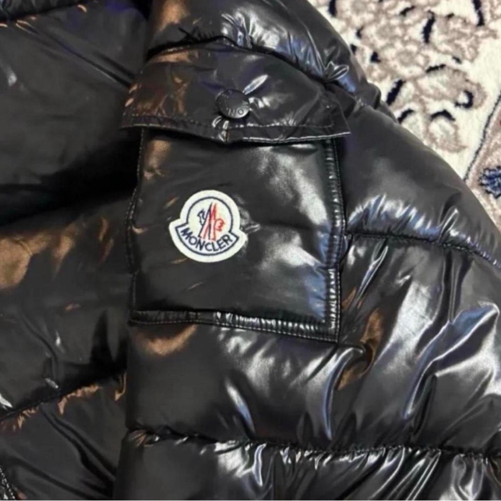Basically brand, new moncler puffer - Picture 2 of 7